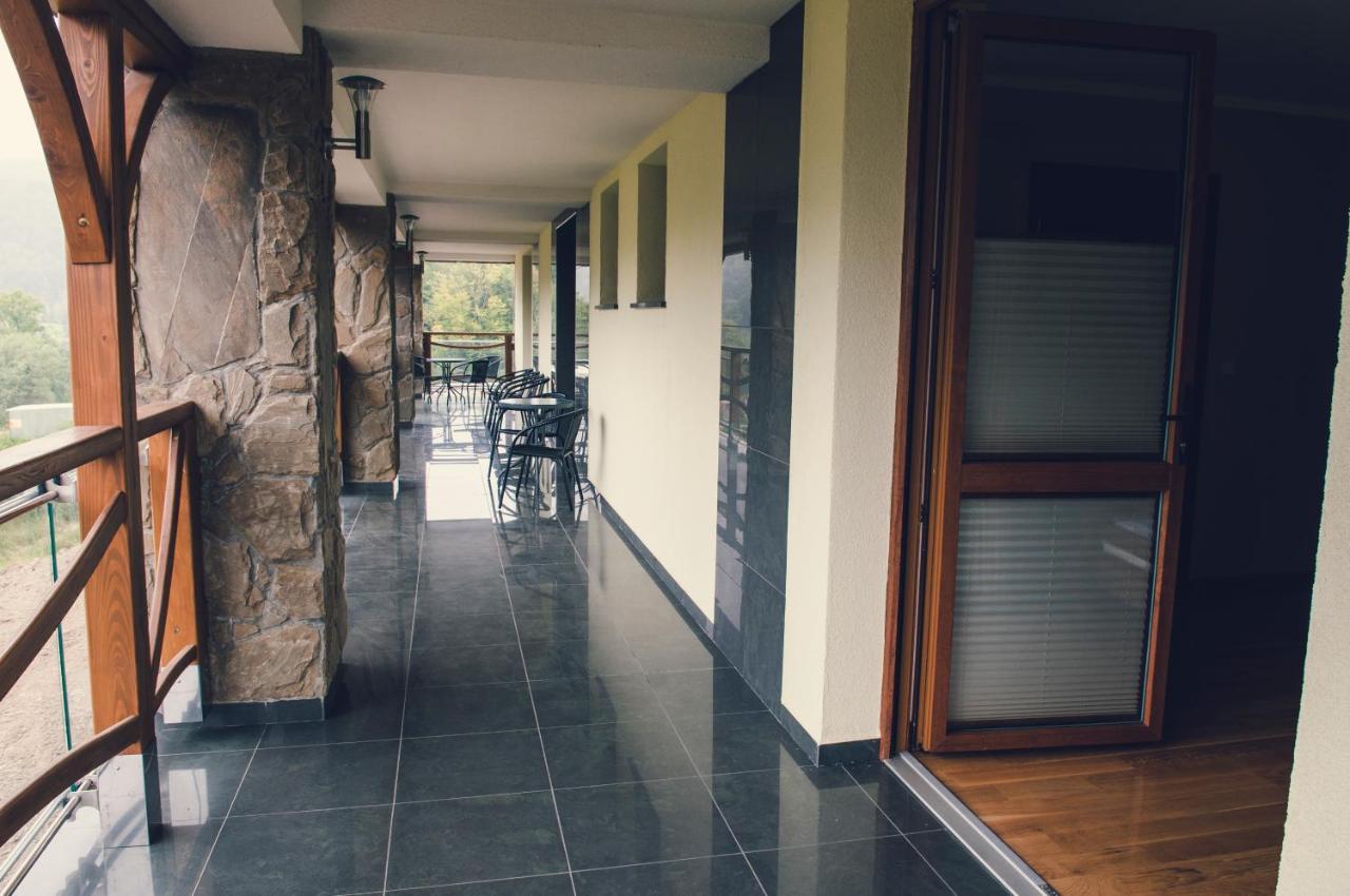 Dobranocka Hotel Malastow ภายนอก รูปภาพ