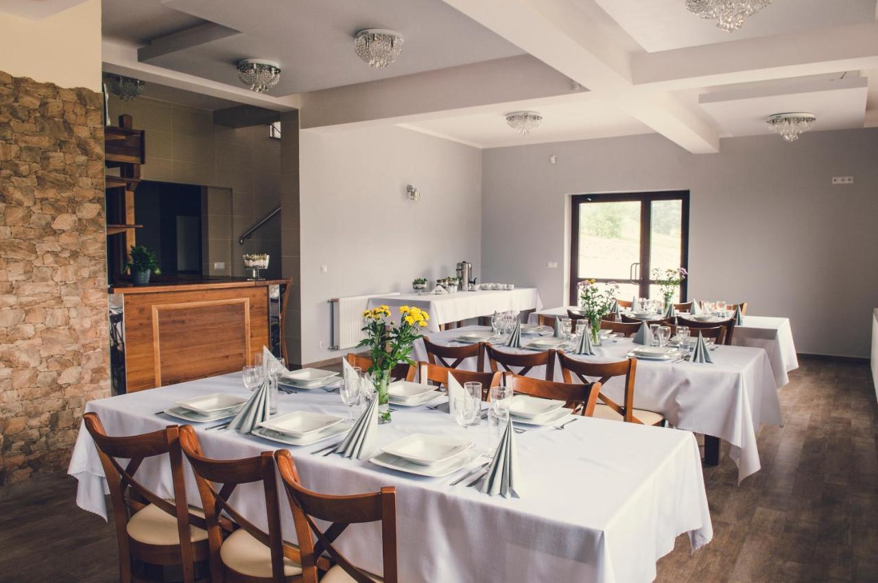 Dobranocka Hotel Malastow ภายนอก รูปภาพ