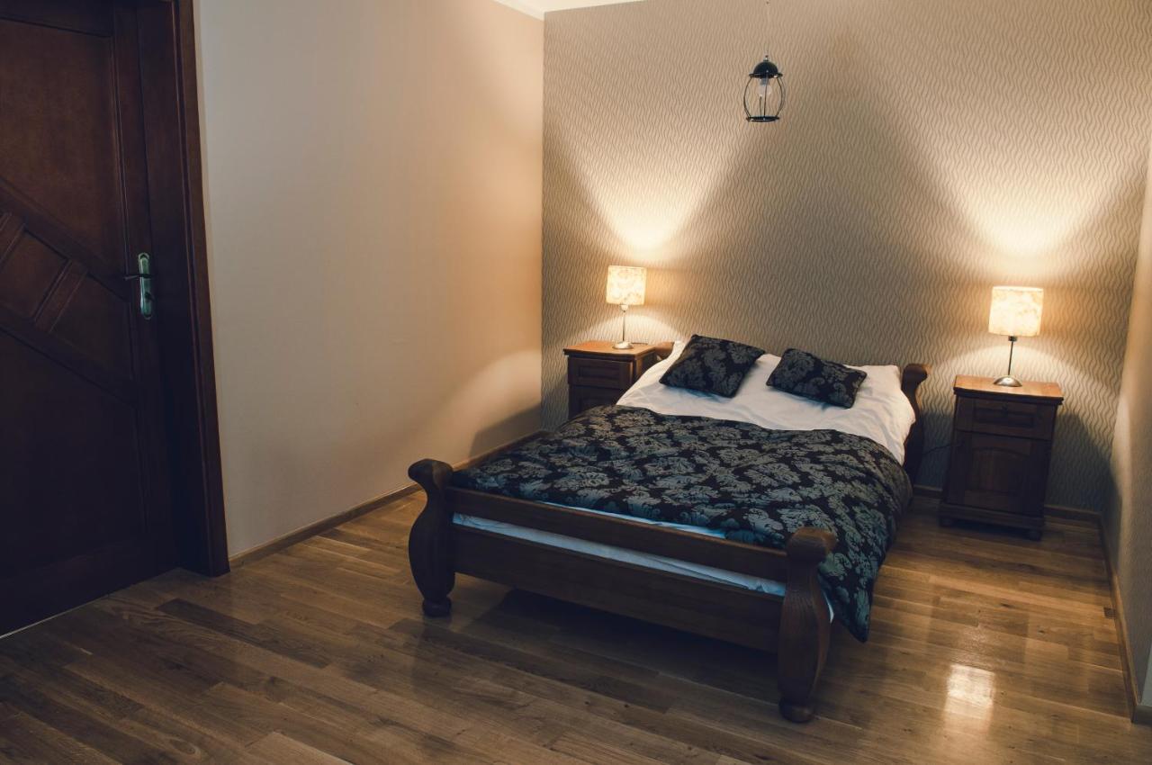 Dobranocka Hotel Malastow ภายนอก รูปภาพ