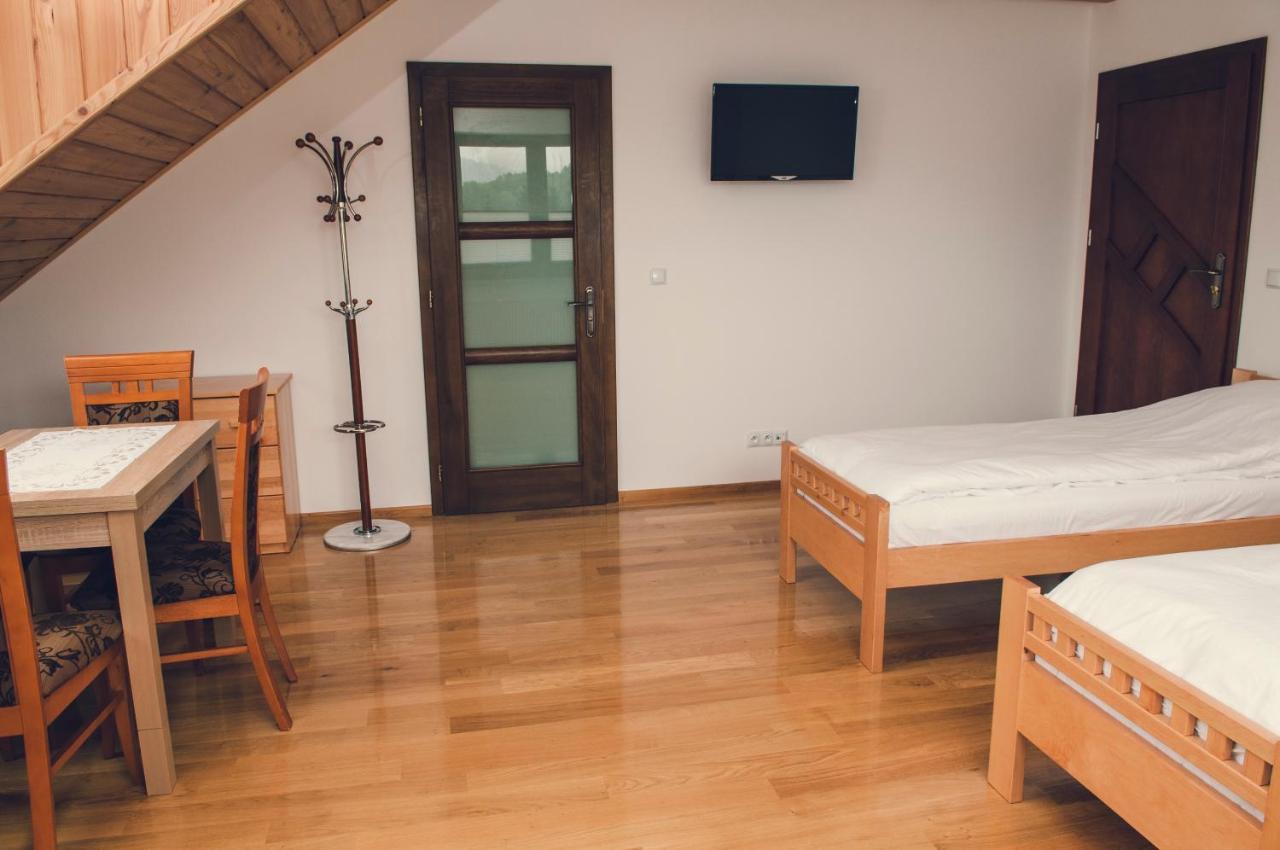 Dobranocka Hotel Malastow ภายนอก รูปภาพ