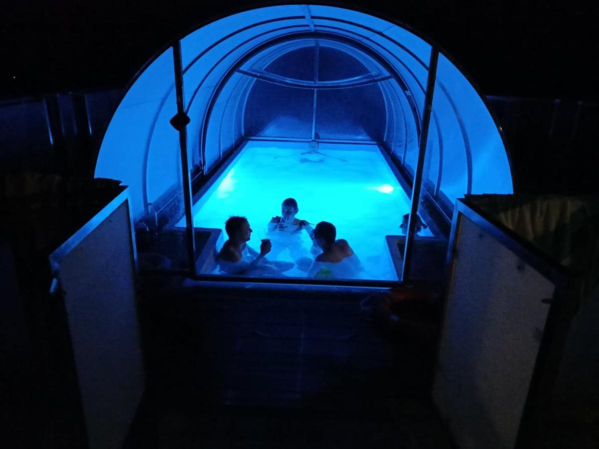 Dobranocka Hotel Malastow ภายนอก รูปภาพ