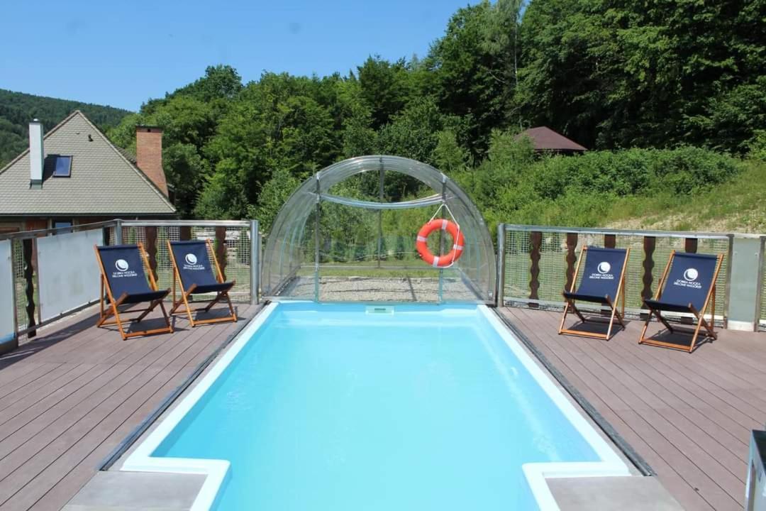 Dobranocka Hotel Malastow ภายนอก รูปภาพ